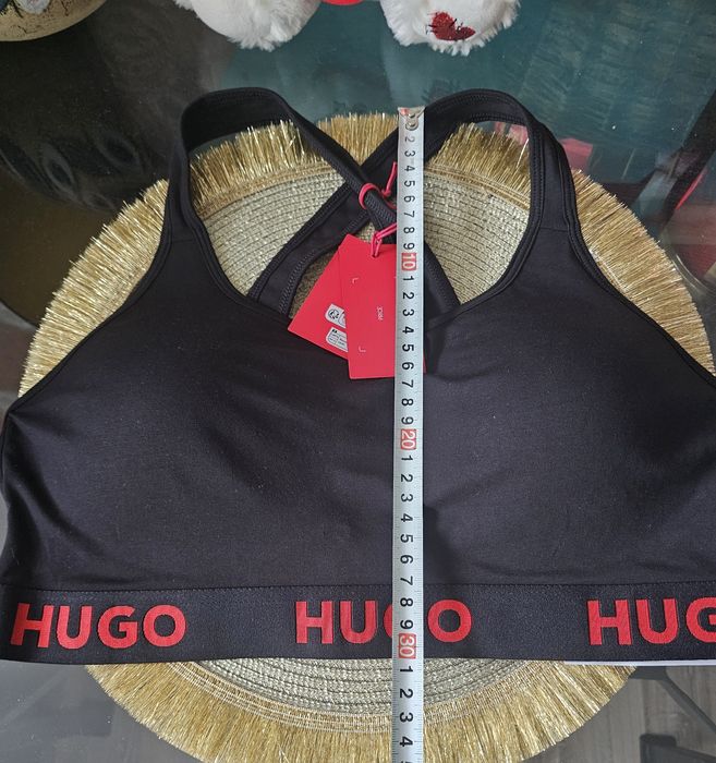 Sportowy top Hugo. Nowy z metką