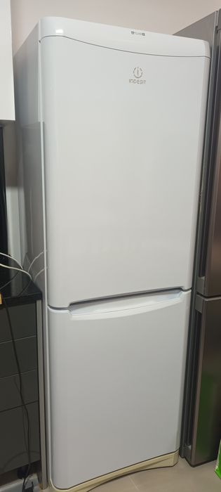 Frigorífico combinado Indesit classe A+