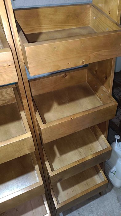 Expositor Rústico para Fruta em Madeira