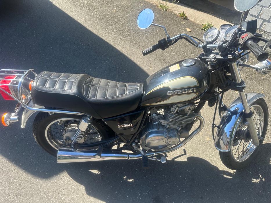 Motor Suzuki GN 250 rocznik 1997