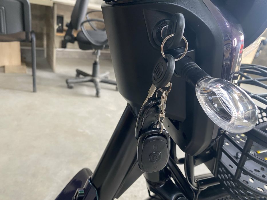 Електро мопед на ходу 42 ампер акб