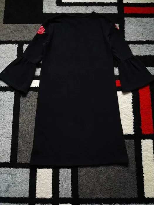 Модна,стильна,чорна сукня з вишивкою 44-46 р