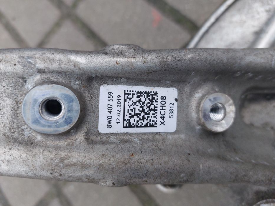 Audi A4 A5 8W0 B9 19r Zwrotnica Wahacz Lewa Str Przod