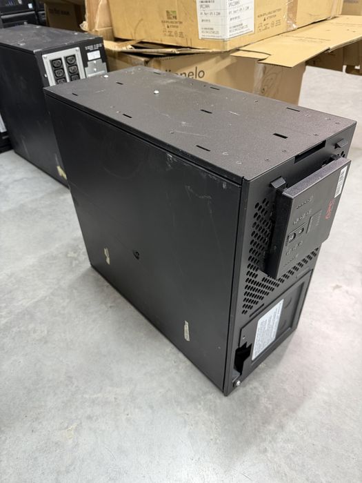 Джерело безперебійного живлення APC Smart UPS 2200XL