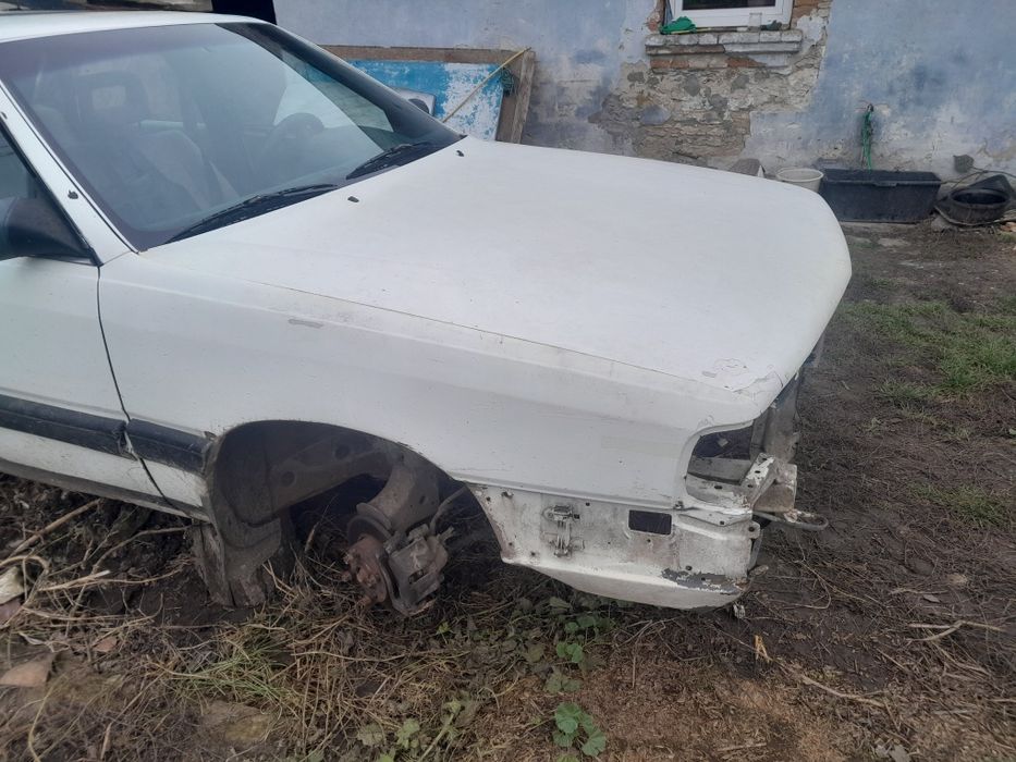 Капот Ауді 100 с3