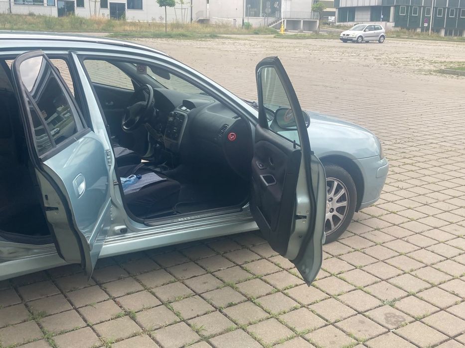 Mitsubishi charisma