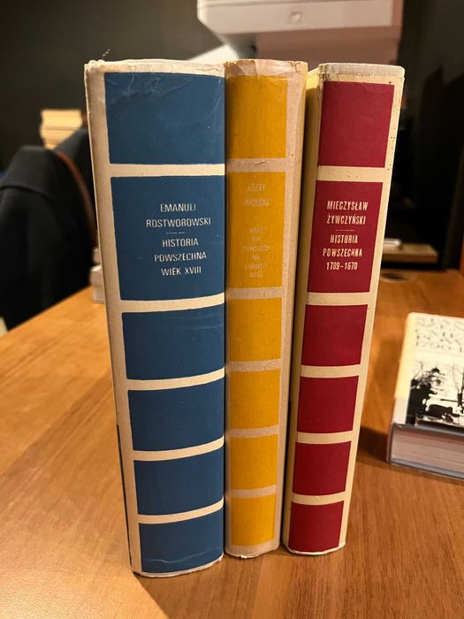 Historia Powszechna ; PWN 1980 , 3 tomy , stan bdb