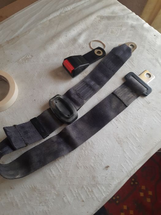 Пасок безпеки. Ремень безопасности.