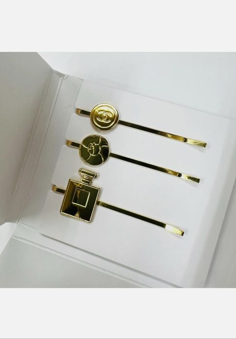 Chanel Hairpin Set