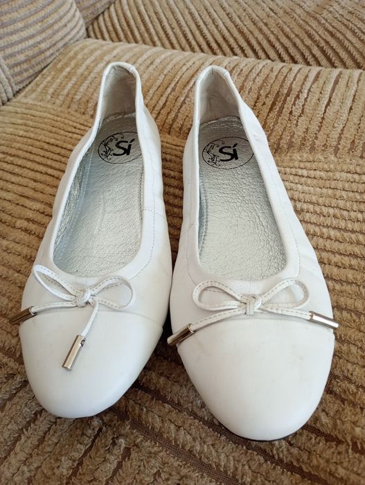 Baleriny białe skora