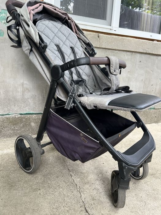 Продам коляску Carello Bravo