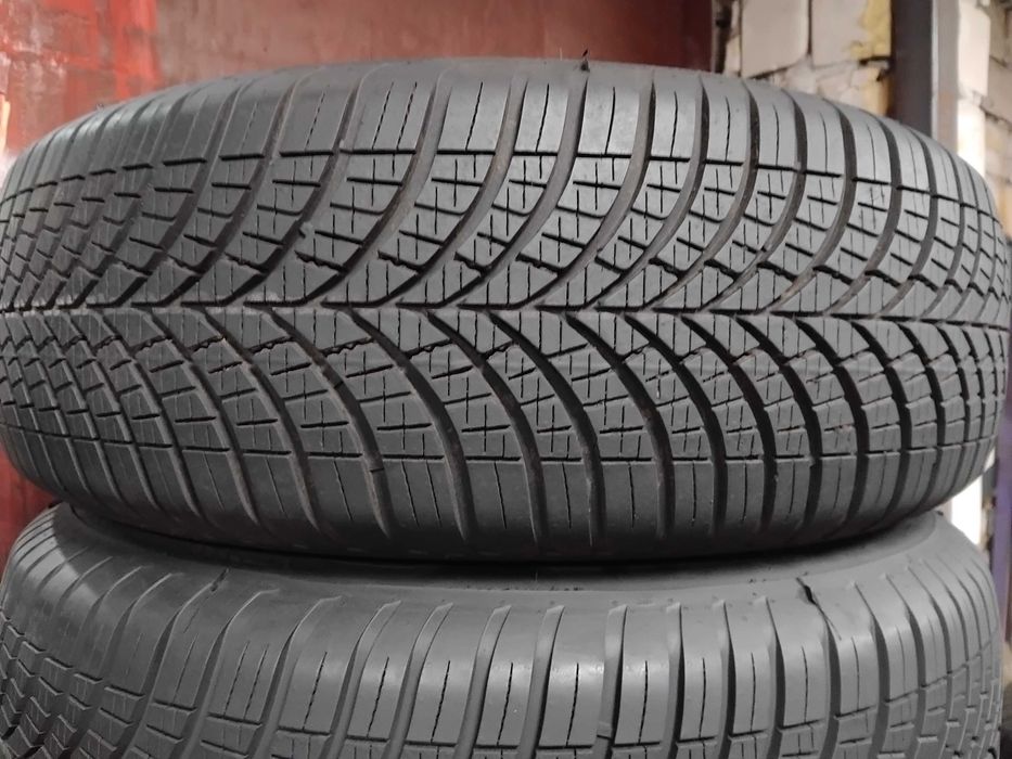 Шини бу 235/65 R17 Goodyear Vector 4 Season Gen 3 Пара 2025року