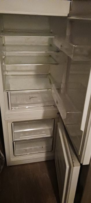 Lodówka Stan bardzo dobry Możliwość transportu