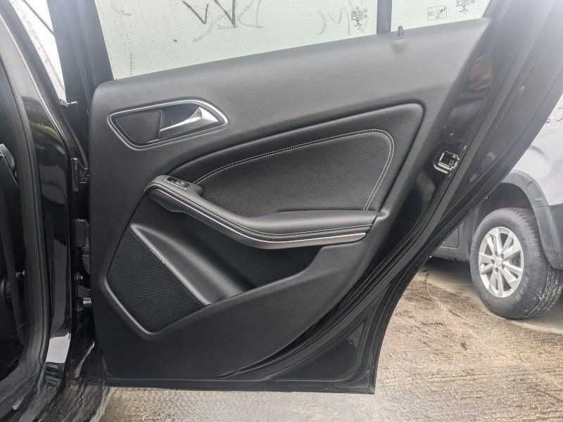 Mercedes Classe A 200D (2015) - Para peças