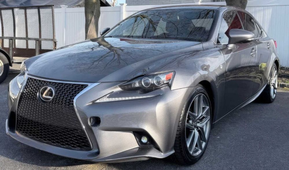 Lexus IS 300      2016