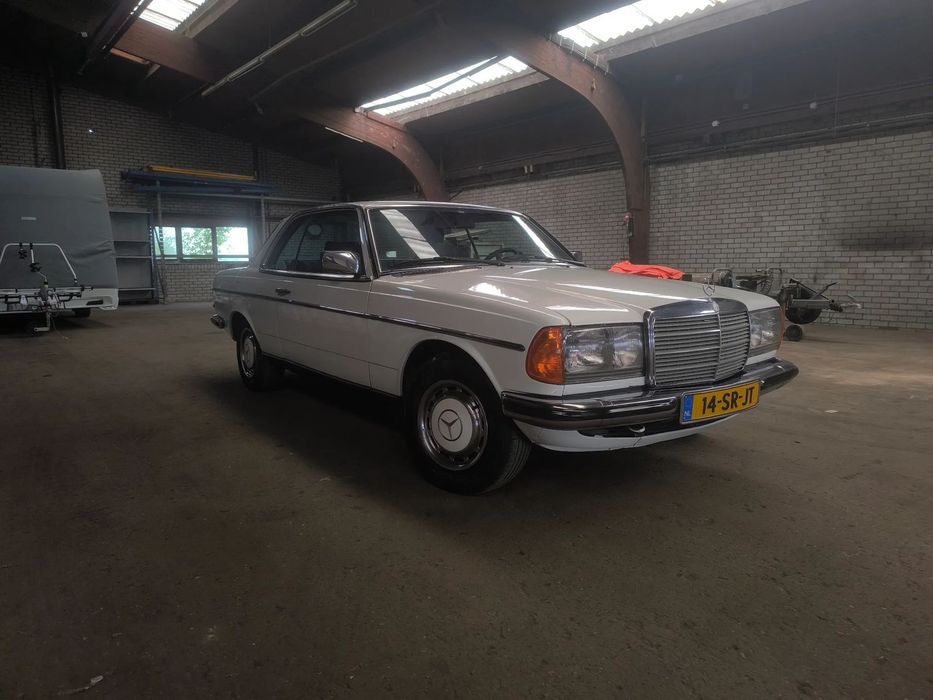 Mercedes-Benz 280