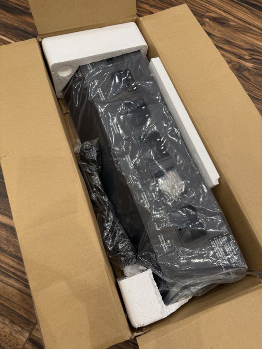 6-ти місний Kenwood зарядний пристрій KSC-6/31R