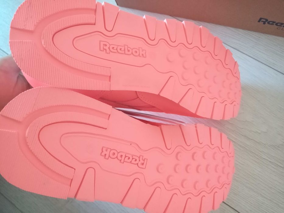Reebok buty damskie nowe, neonowy kolor