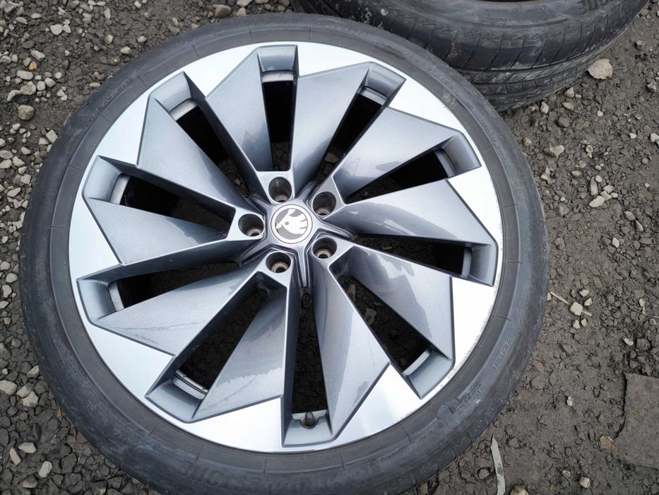 Koła Skoda Enyaq IV Kodiaq GT Superb Scout 21 cali 5x112 ET42 255/40