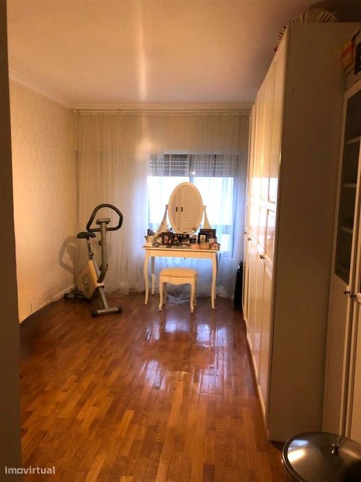 Apartamento T2 Arrendamento em Queluz e Belas,Sintra