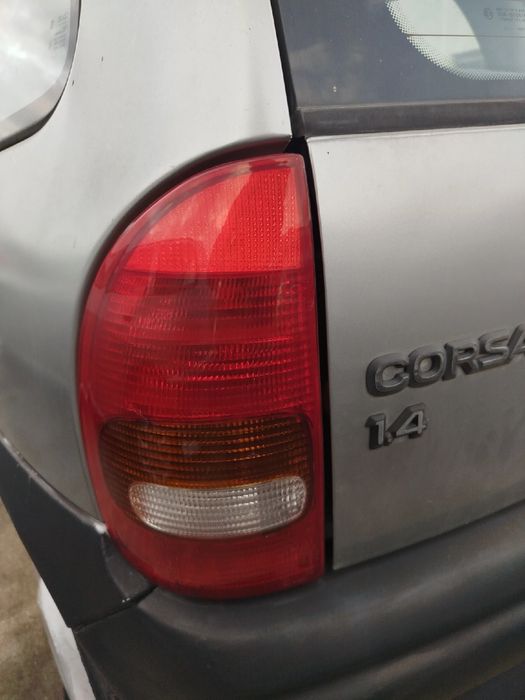 Farolim esquerdo OPEL Corsa B