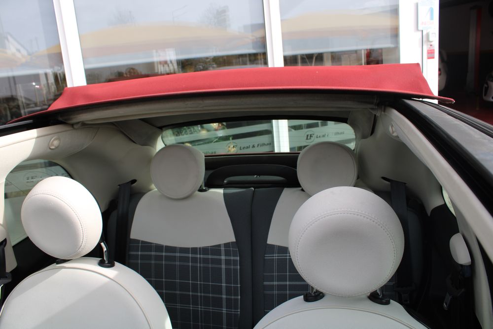 Fiat 500 Cabrio: lindo, confortável, fácil de estacionar, e barato