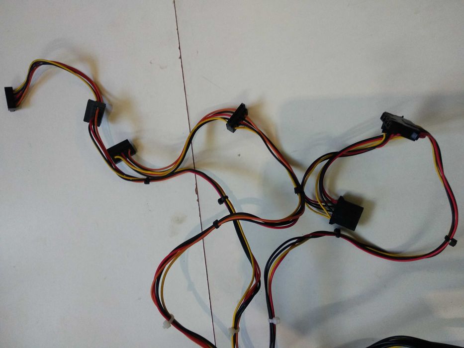 Блок питания Chieftec GPS-550A8,  APFC, 12cm кулер