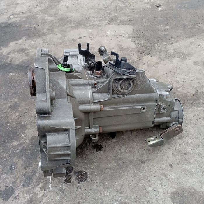 КПП коробка передач 1.4-1.6  Seat, VW Golf 4 Octavia tour Audi A3