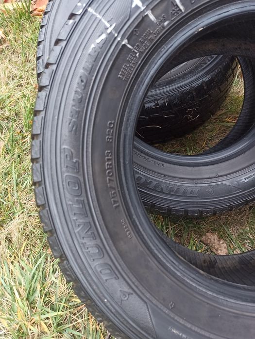 Резина зимняя Dunlop.