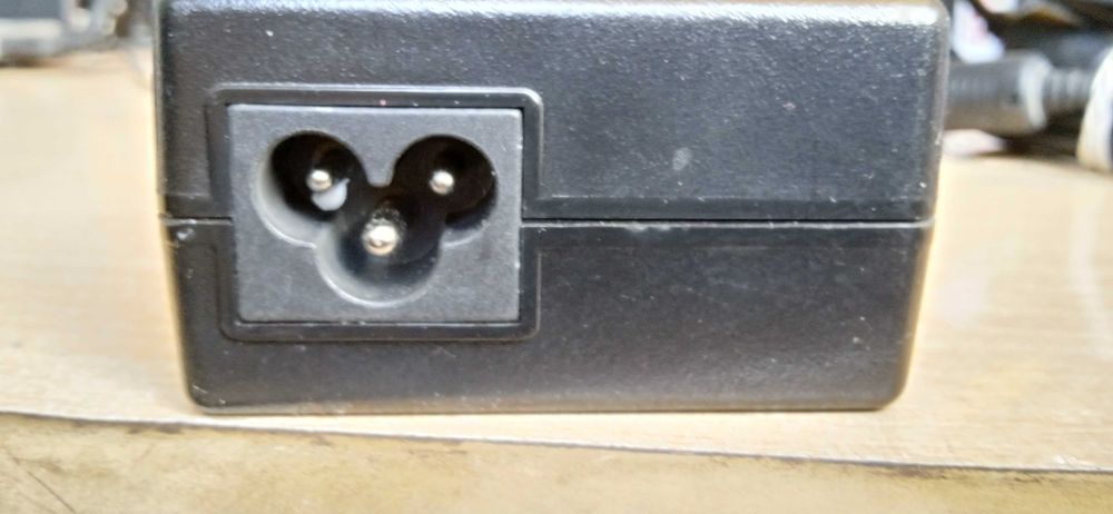 Zasilacz sieciowy Acbel 19V 6.3 A