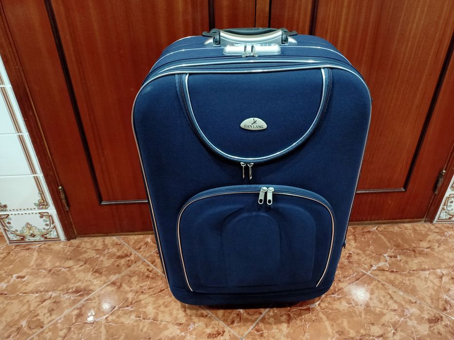Mala malas de porão até 23 kg viagem casa quarto apartamento vivenda.