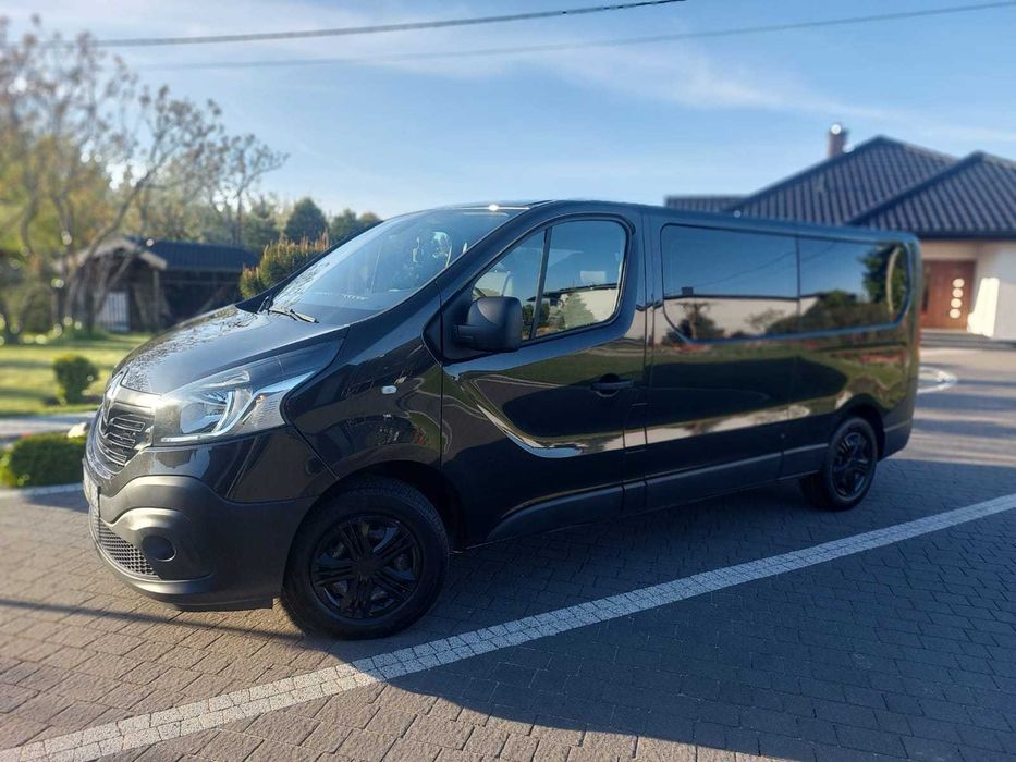 Wynajmę busa 8 osobowego Renault Trafic SpaceClass Long Passenger,