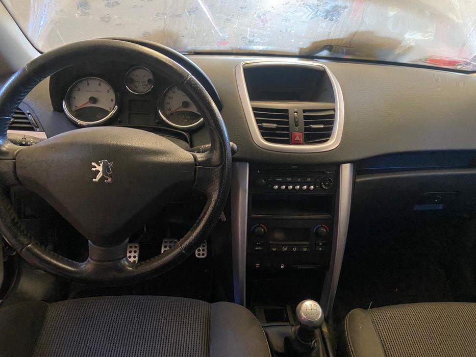 Peugeot 207 para peças