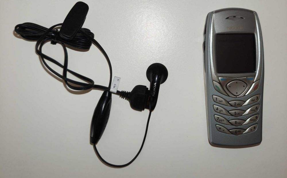 Nokia 6100 (a funcionar)