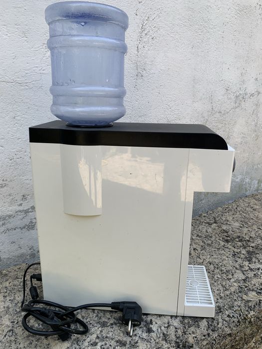 Máquina de filtragem e hidronização de água