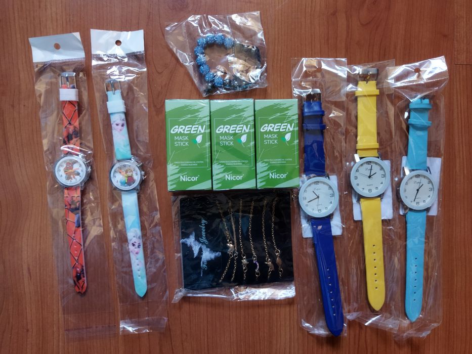 Relogios frozen e relógio Spiderman man novos