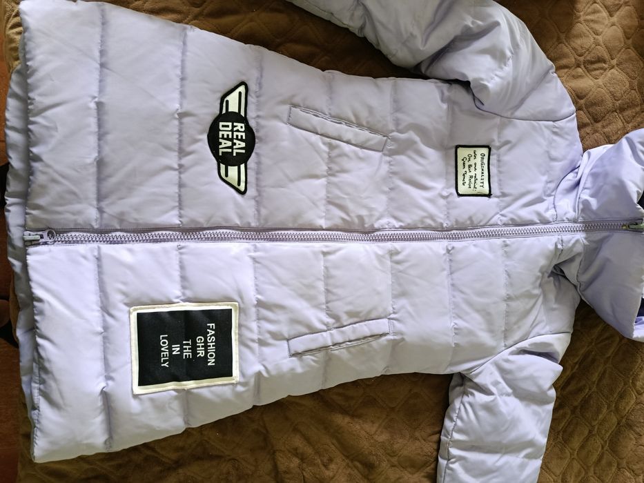 Курточка зимняя,пуховик