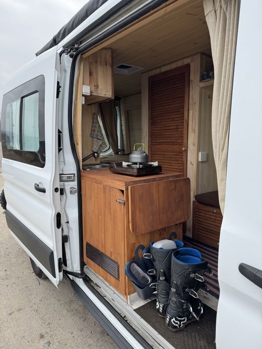 Продам автодом кемпер