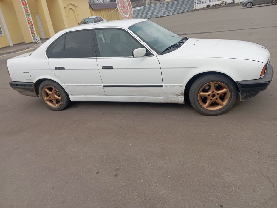 Продам BMW 34 срочно