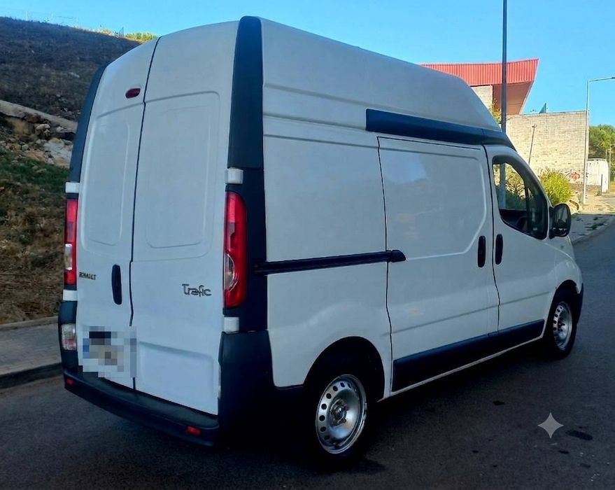 Renault Trafic 2.0 dci teto alto