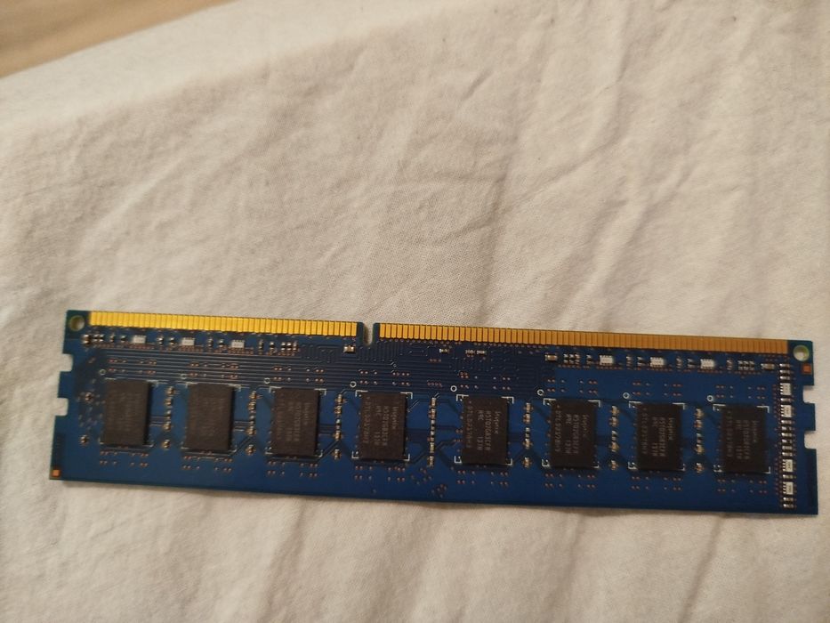 Pamięć ram 4GB 2Rx8 PC3