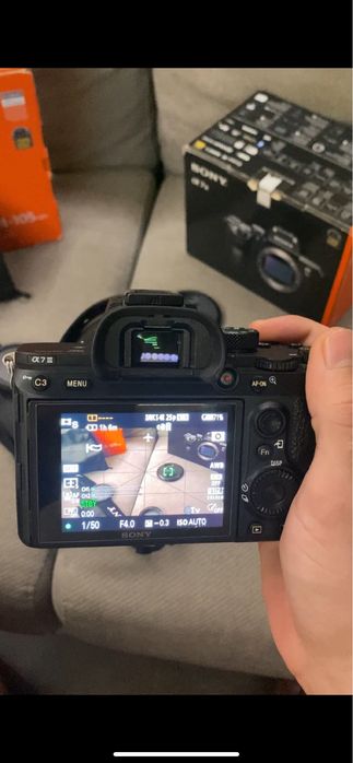 4K Slog Video Setup - Sony A7III Full Frame + Sony 24-105mm F4 EF G OSS + Vertical Grip - Like New64551281096705121