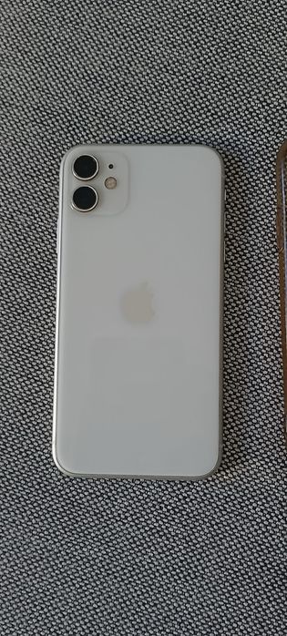 iPhone 11 128GB Branco