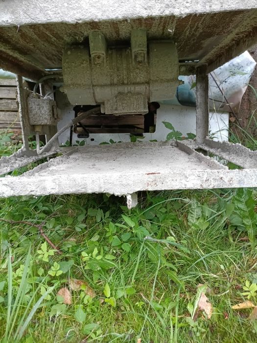 Stół wibracyjny +formy siłowy