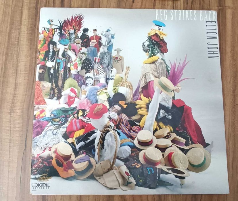 Elton John – Reg Strikes Back - Vinil