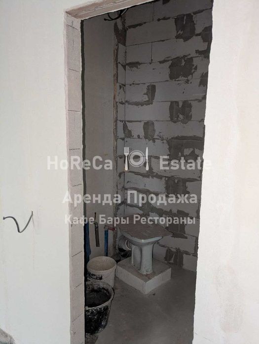 Аренда. Фасад. 1эт. 17.7м2. Помещение. пр-т. Науки 59.