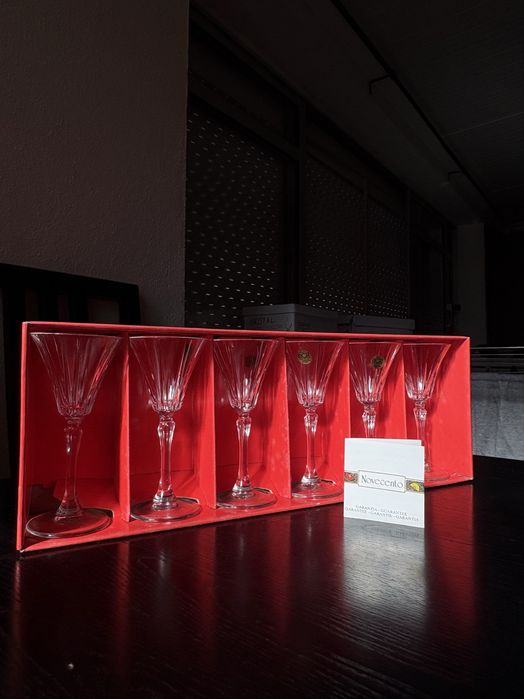 Selling crystal glasses / crystal pitcher433902529031055362
