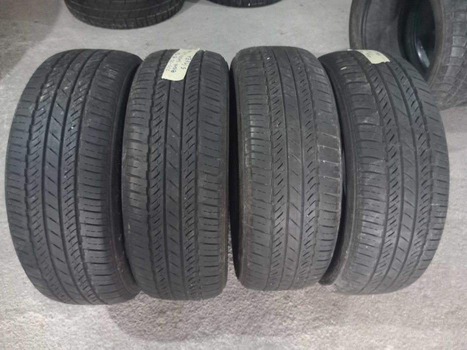 4 Pneus 225/55R18 Bridgestone