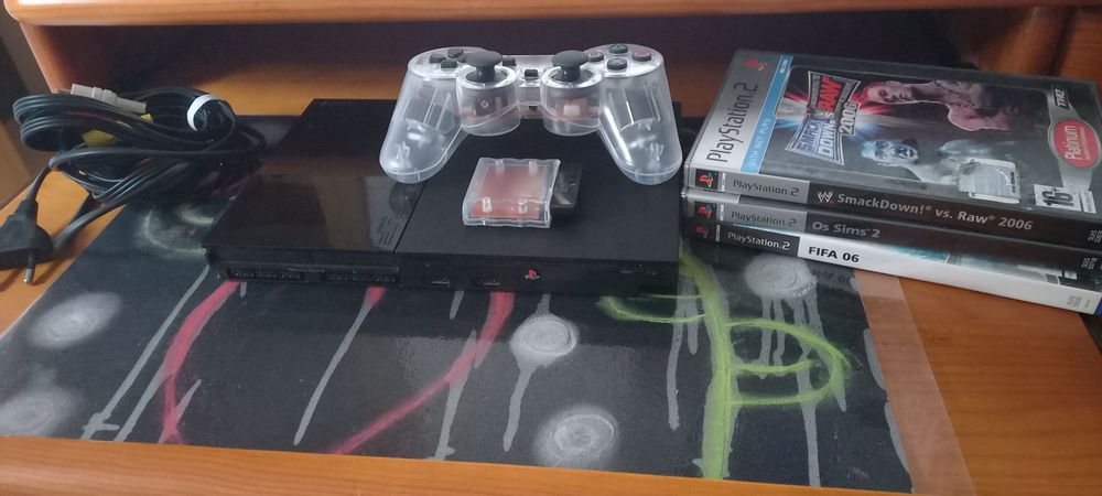 Consola PS2 completa (modelo 90004) com oferta 3 jogos