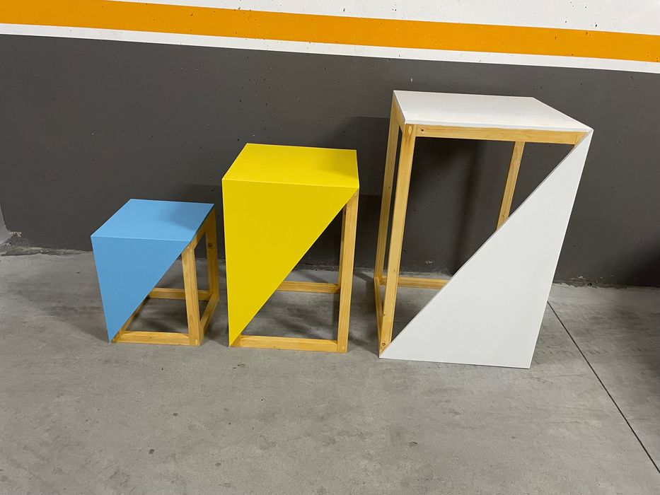 Mesas quadradas vasadas